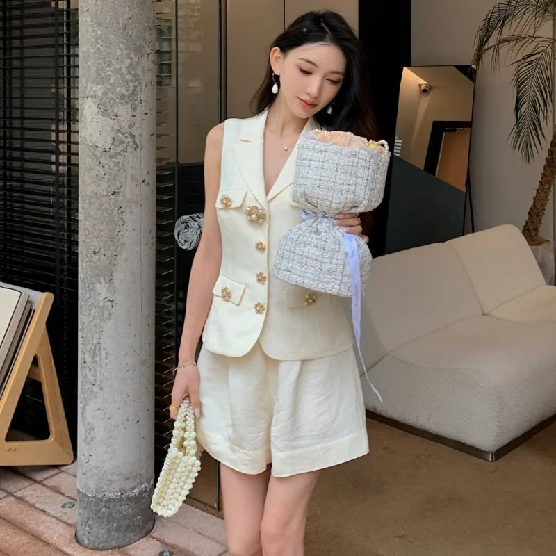Summer Holiday Two Piece Shorts Sets Women Sleeveless Jacket Wide Legs Shorts Pants Suits Pearl Flower Button Blazer Office Lady