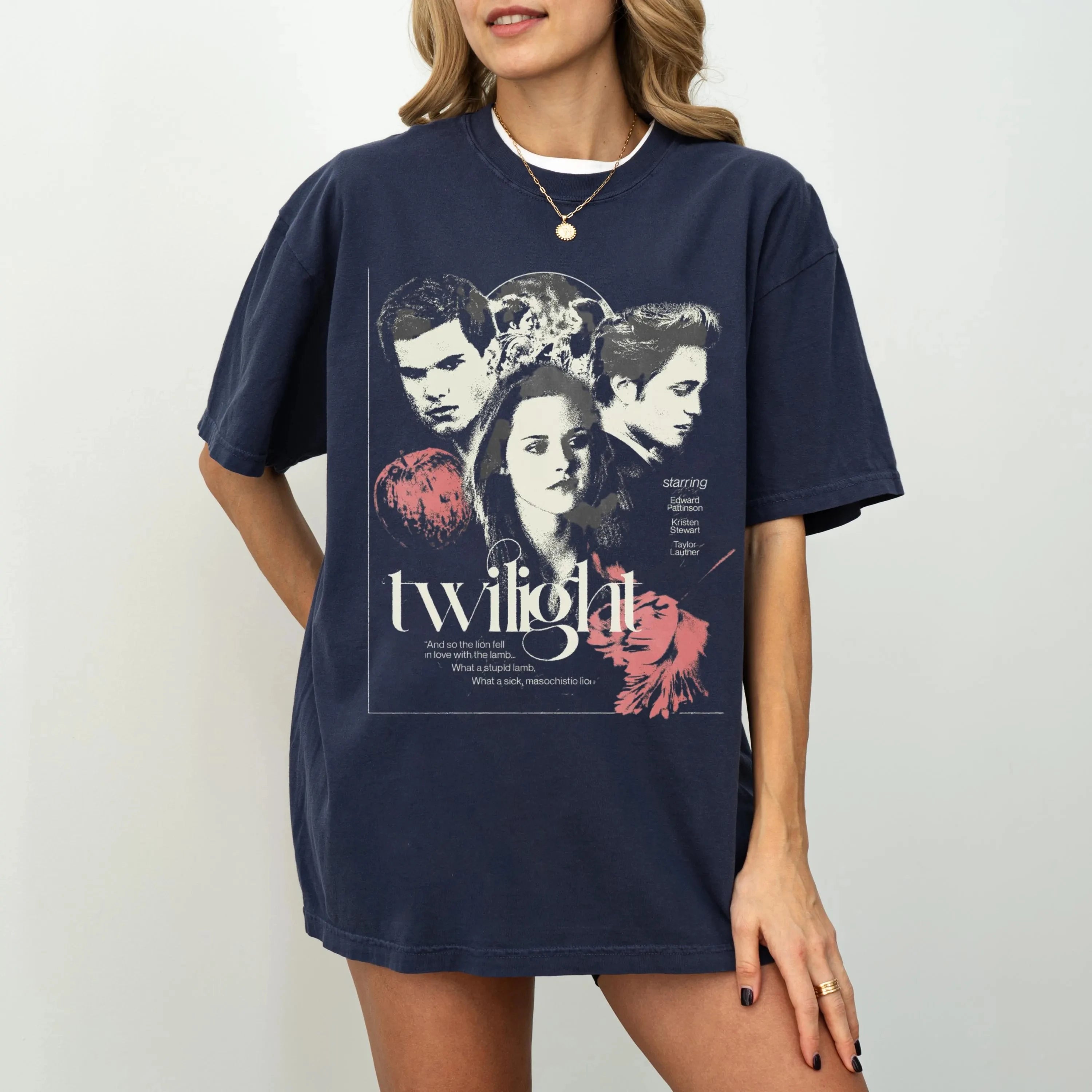 Vintage Twilight Shirt Retro Twilight Fans Homage T-shirt Gift for Book Lover Twilight Saga Comic Vampires Wolves Romance Shirt