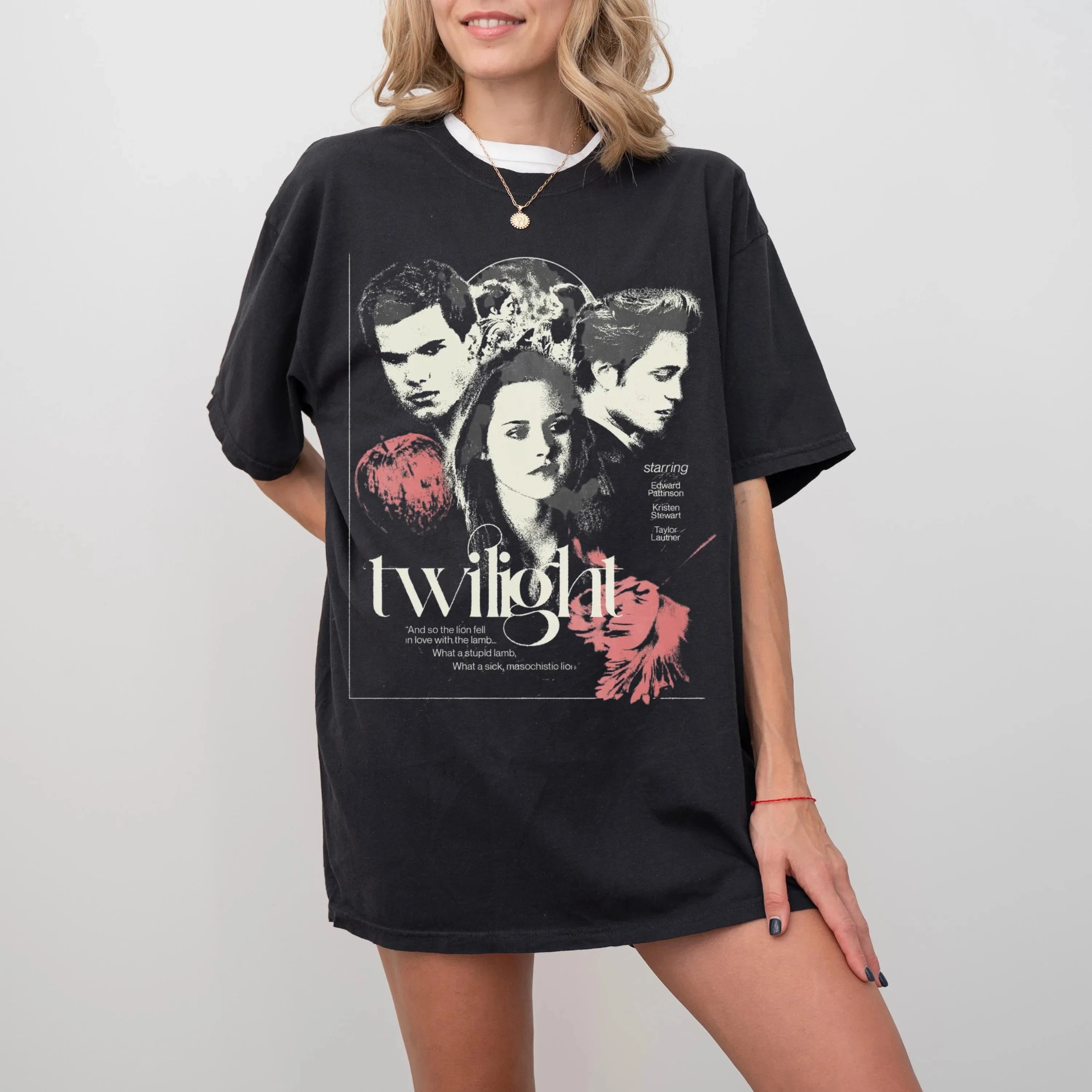 Vintage Twilight Shirt Retro Twilight Fans Homage T-shirt Gift for Book Lover Twilight Saga Comic Vampires Wolves Romance Shirt